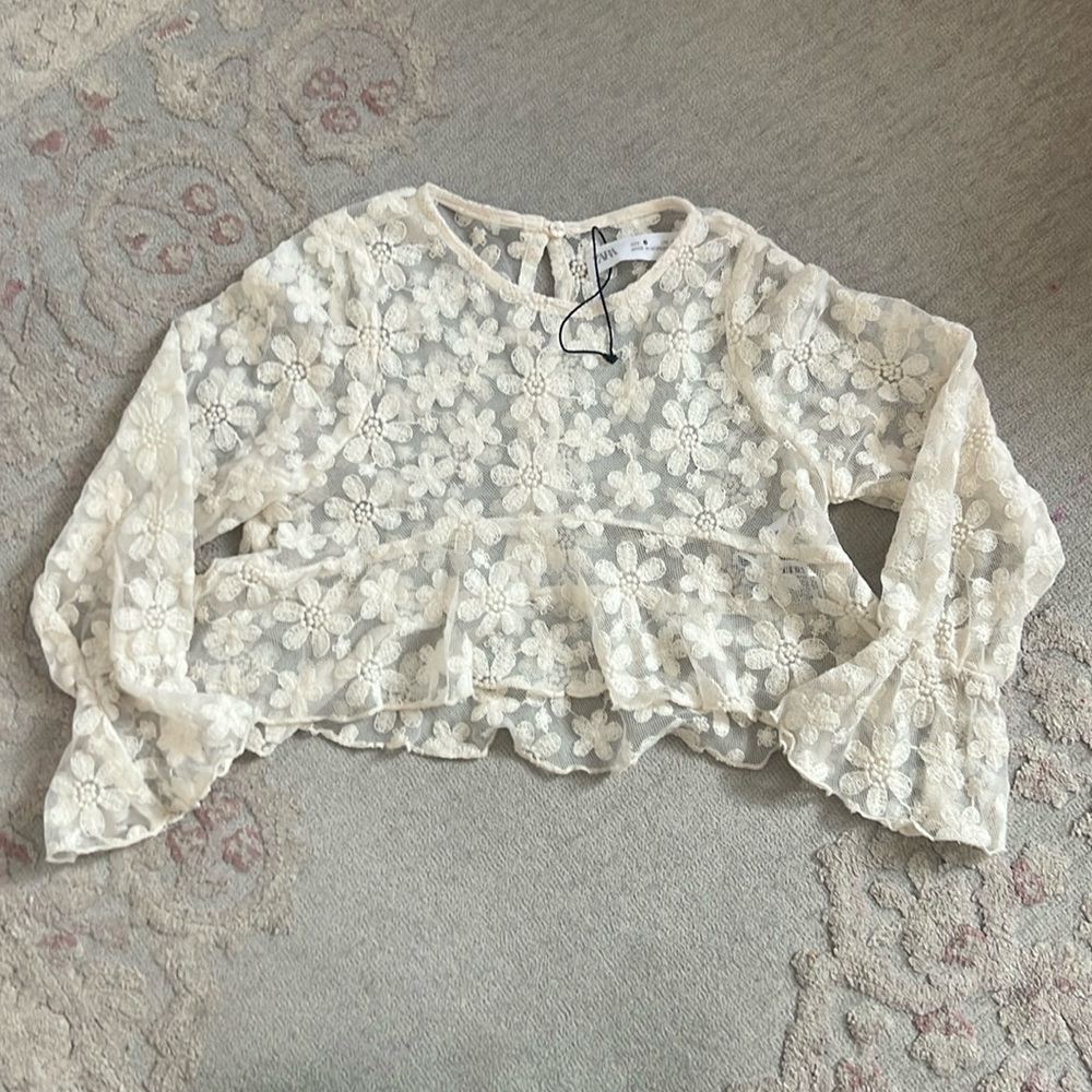 NWOT Zara size 6 lace top